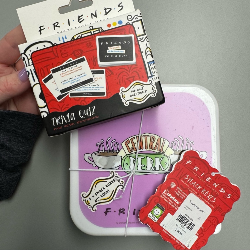 FRIENDS Bundle - snack box + trivia!